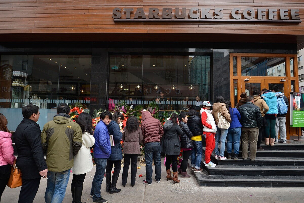 First-Starbucks-Opens-In-Taiyuan
